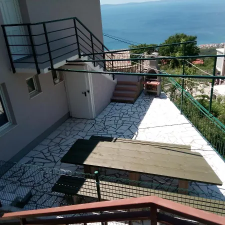 Dolenec Apartman *